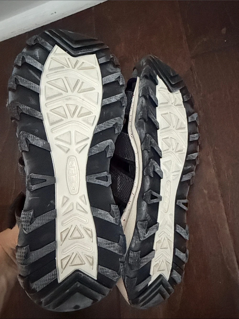 Keen Newport NEO H2 Youth Sandals Sz 2 Magnet Hook & Loop Lace-Lock Bungee